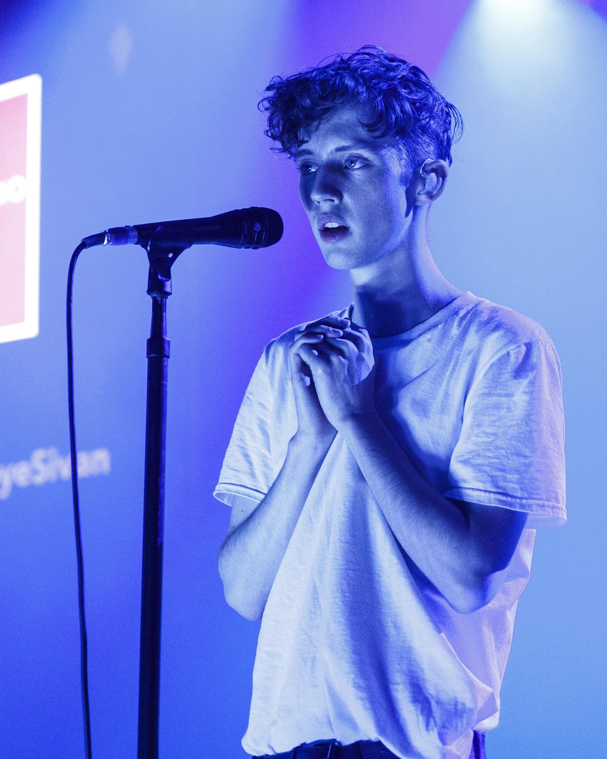 Troye Sivan Interview: Ariana Grande's aide answers Out magazine and interviewer for inappropriate questions